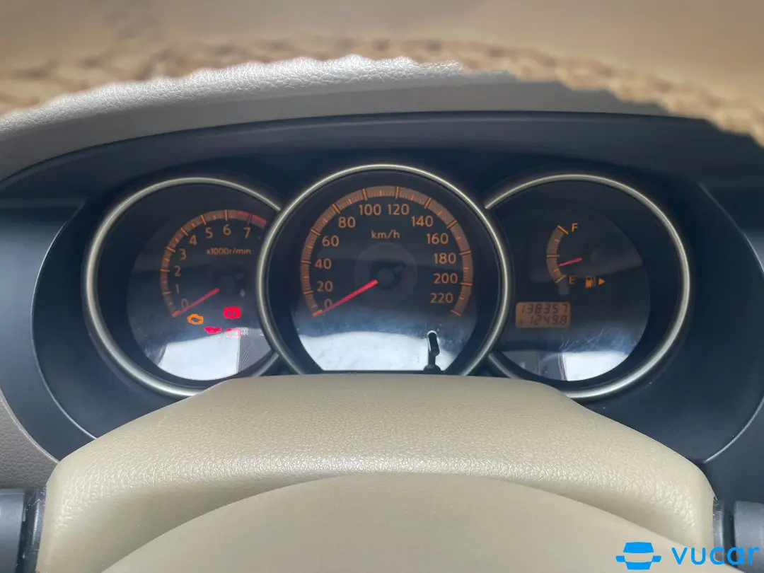 Nissan Grand livina 1.8 MT 2009 - Nội thất 1