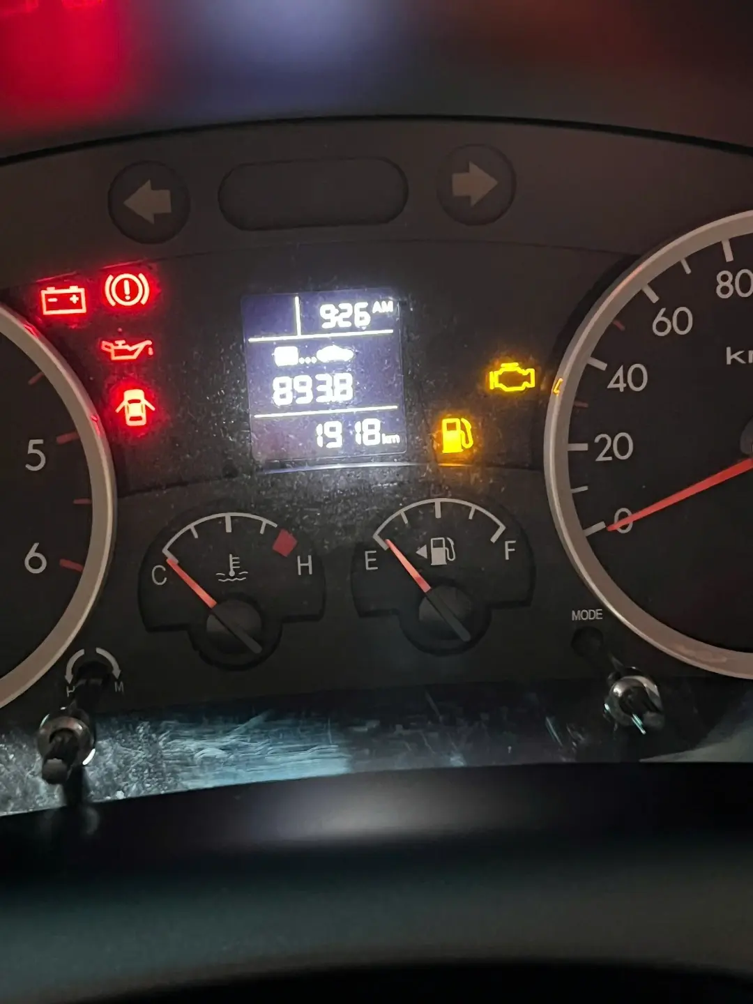 Hyundai New Porter H150 ES/CMN-TCK 2023 - Nội thất 6