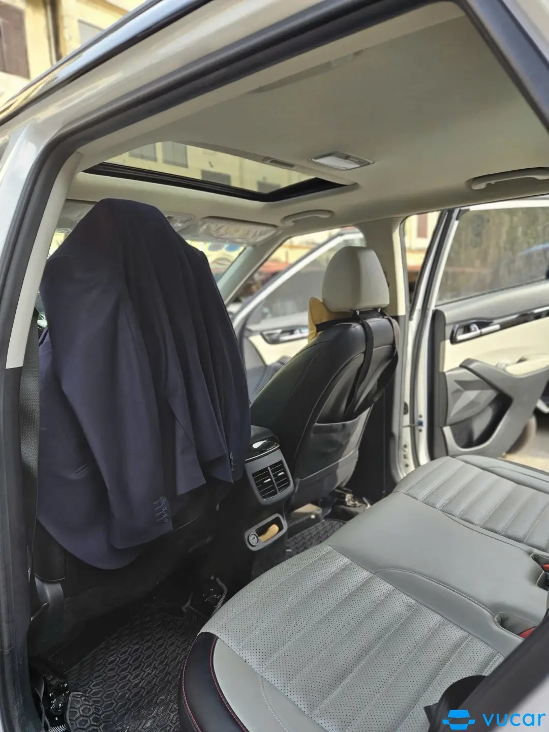 Kia Seltos Premium 1.4 AT 2022 - Nội thất 5