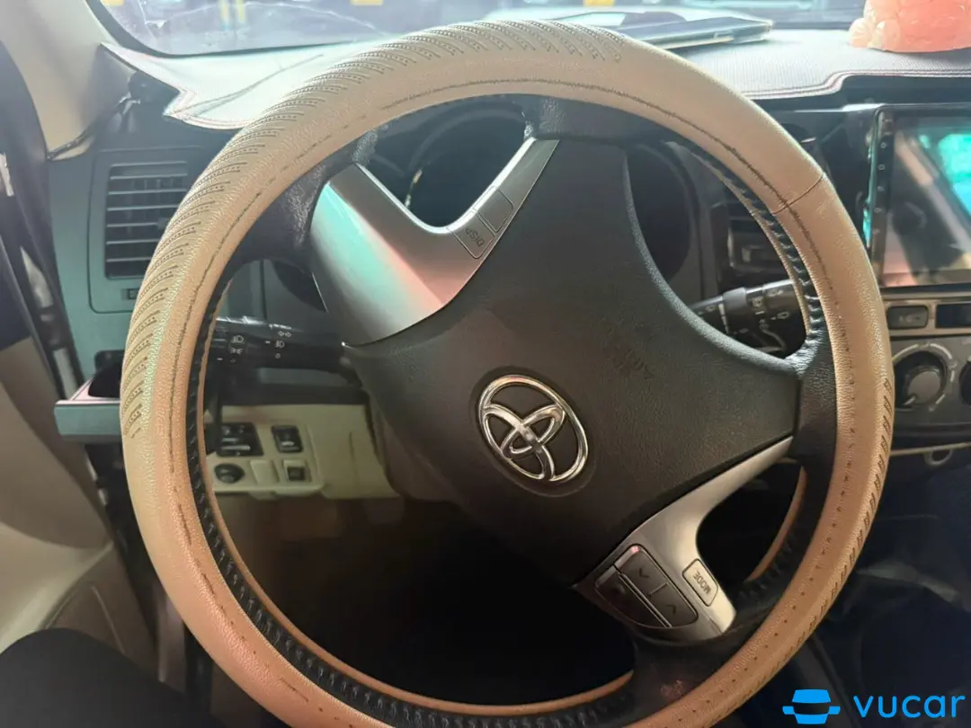 Toyota Fortuner 2.5G 2016 - Nội thất 4