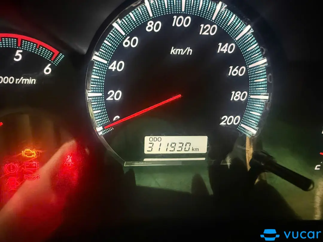Toyota Fortuner 2.5G 2016 - Nội thất 6