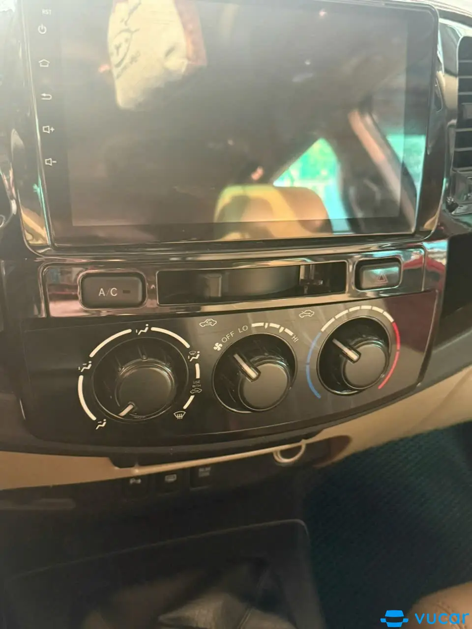 Toyota Fortuner 2.5G 2016 - Nội thất 13