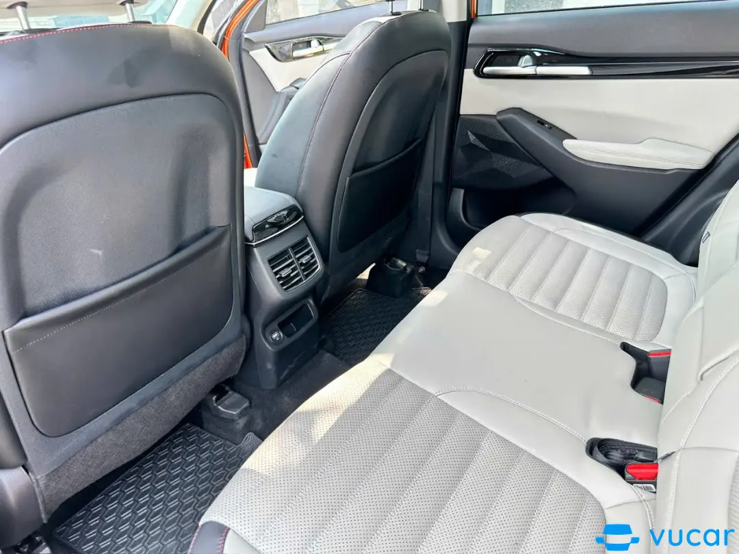 Kia Seltos Premium 1.6 AT 2023 - Nội thất 4