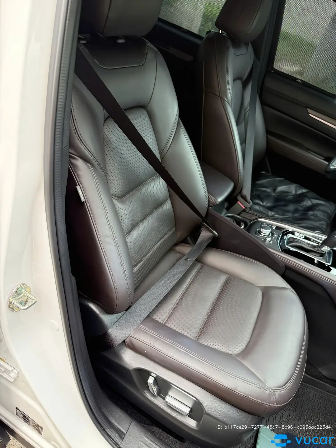 Mazda CX-5 Premium Exclusive 2.0 AT 2025 - Nội thất 8