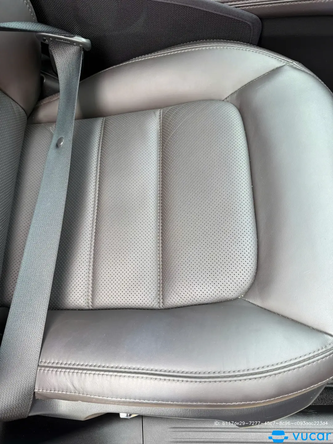 Mazda CX-5 Premium Exclusive 2.0 AT 2025 - Nội thất 9
