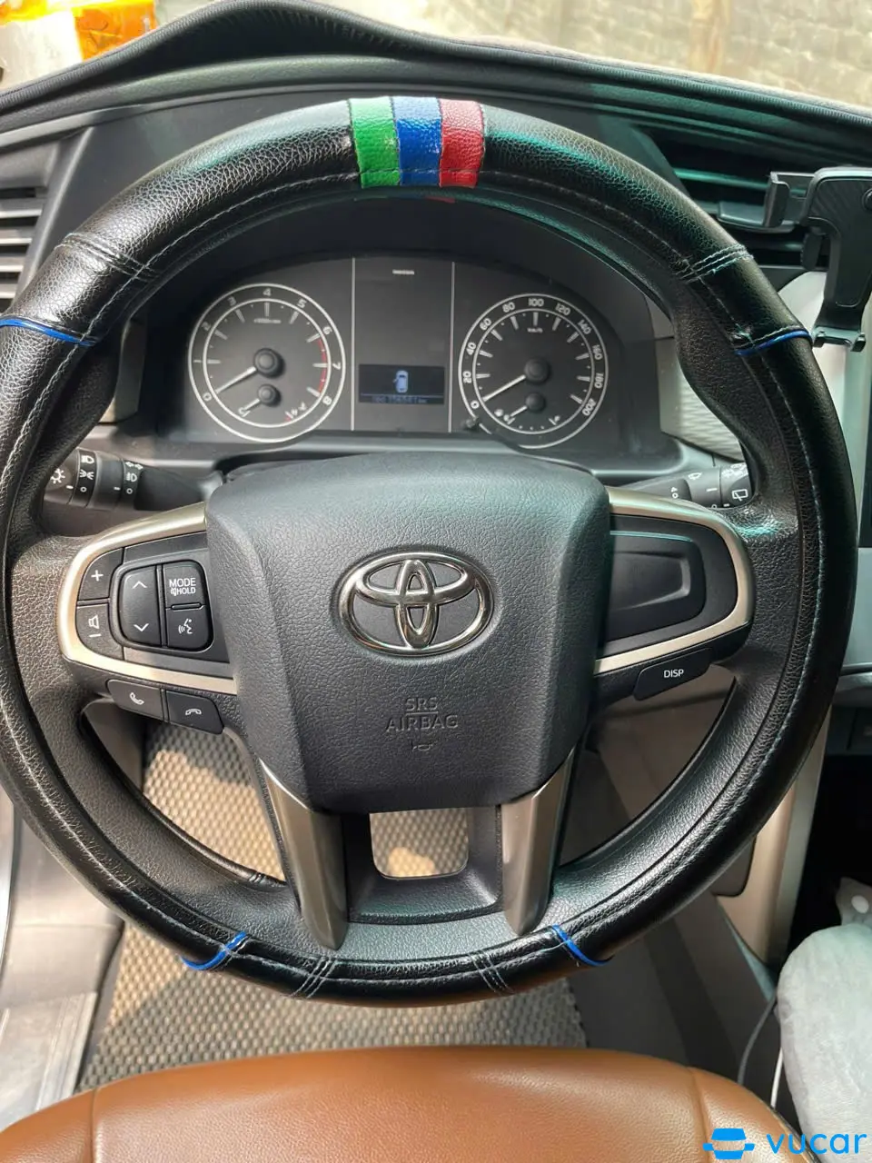 Toyota Innova 2018 2.0E - Nội thất 4