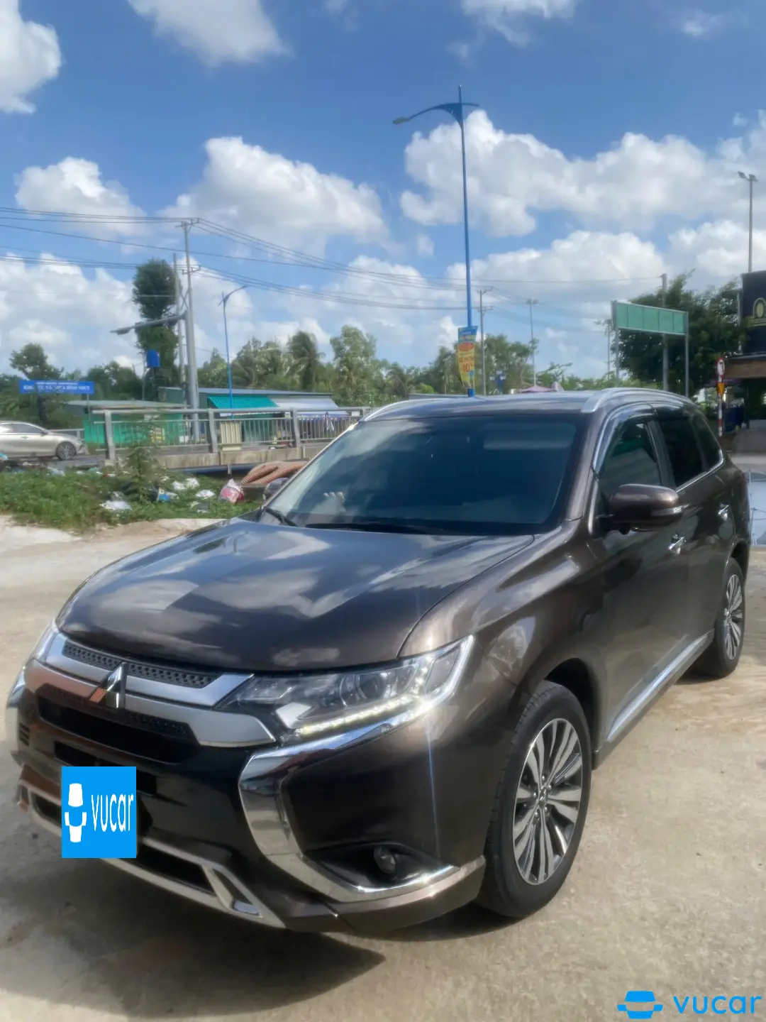 Mitsubishi Outlander 2.0 CVT 2023 - Ngoại thất 2