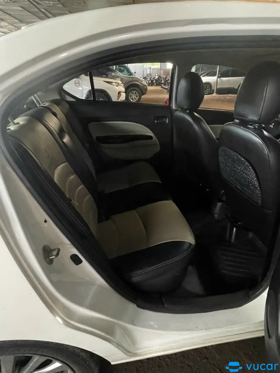 Mitsubishi Attrage 1.2 MT 2016 - Nội thất 1