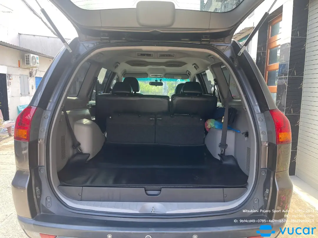 Mitsubishi Pajero Sport Auto 1 cầu 2013 - Nội thất 6