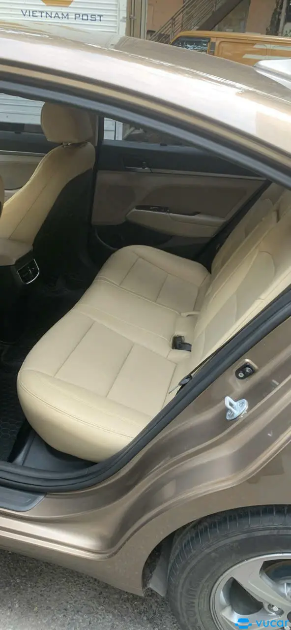 Elantra năm2017 đăng ký lần đầu 2019 - Nội thất 4