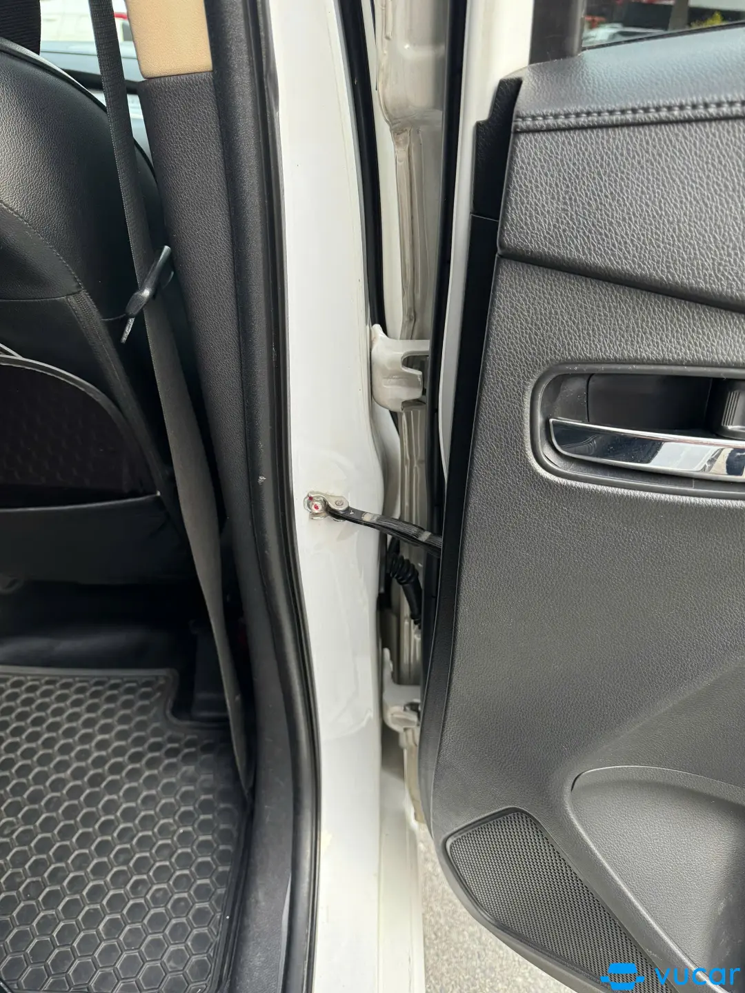 Mitsubishi Xpander 1.5 AT 2021 - Nội thất 5