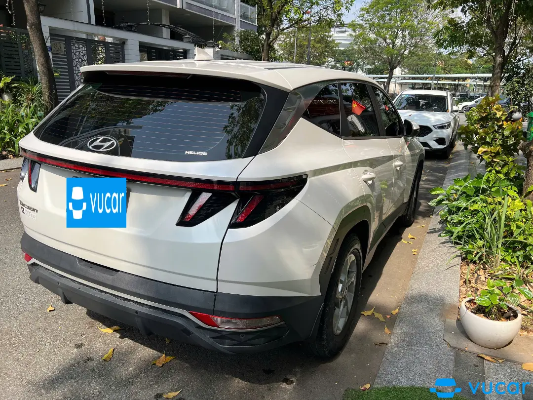 Hyundai Tucson 2.0 AT Tiêu chuẩn 2022 - Ngoại thất 3