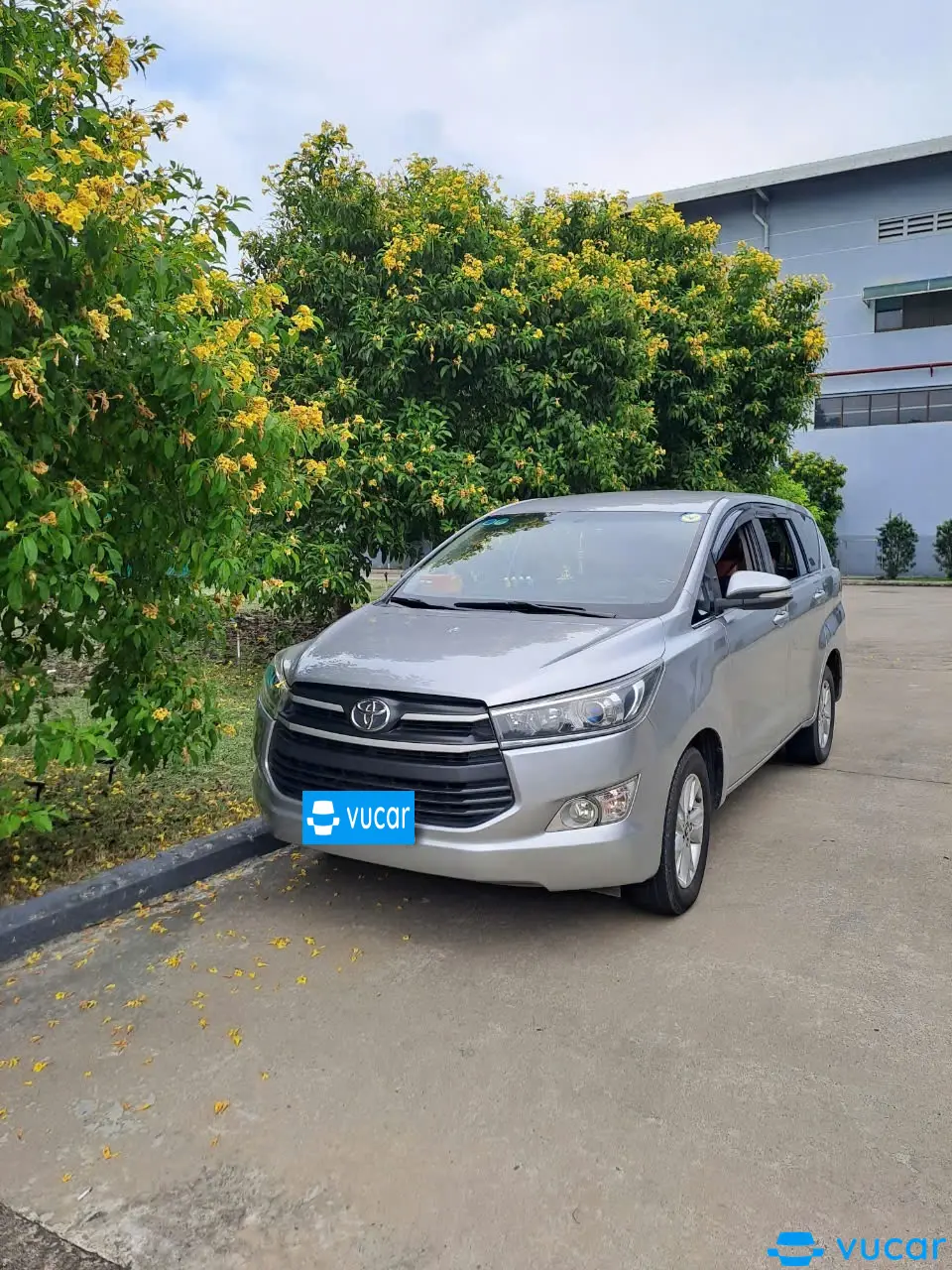 Ảnh xe Toyota Innova 2016 2.0E