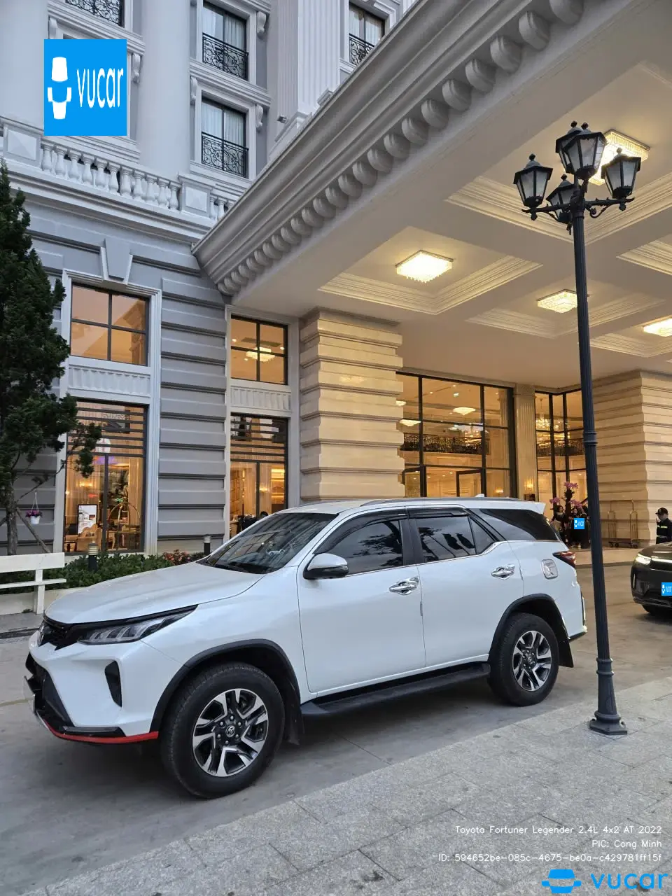 Ảnh xe Toyota Fortuner Legender 2.4L 4x2 AT 2022 - ảnh 4