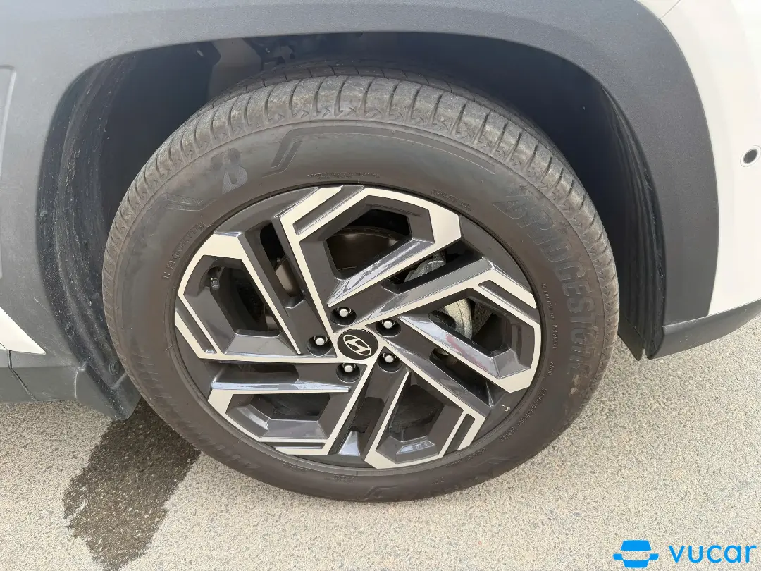 Ảnh xe Hyundai Tucson 1.6 AT Turbo HTRAC Đặc biệt 2025