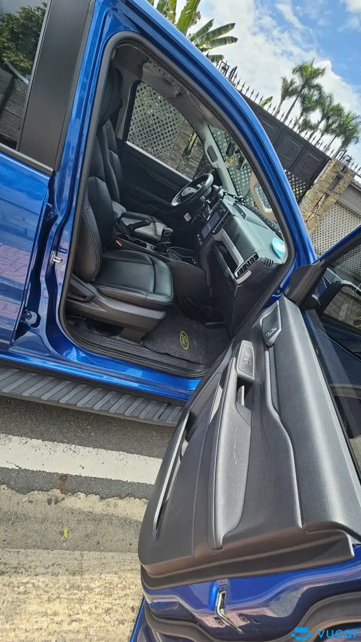 Ford Ranger XLS 2.0L 4x2 AT 2023 - Nội thất 1