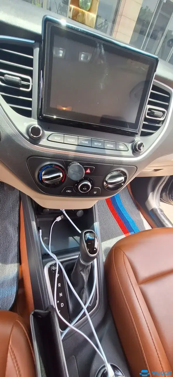 Hyundai Accent 1.4 AT 2022 - Nội thất 7