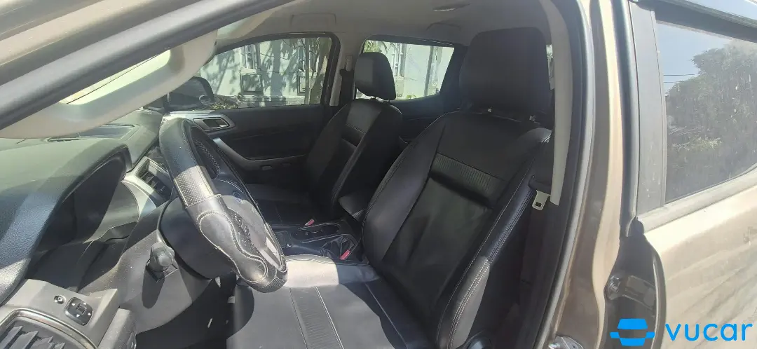 Ford Ranger Limited 2.0L 4x4 AT 2020 - Nội thất 2