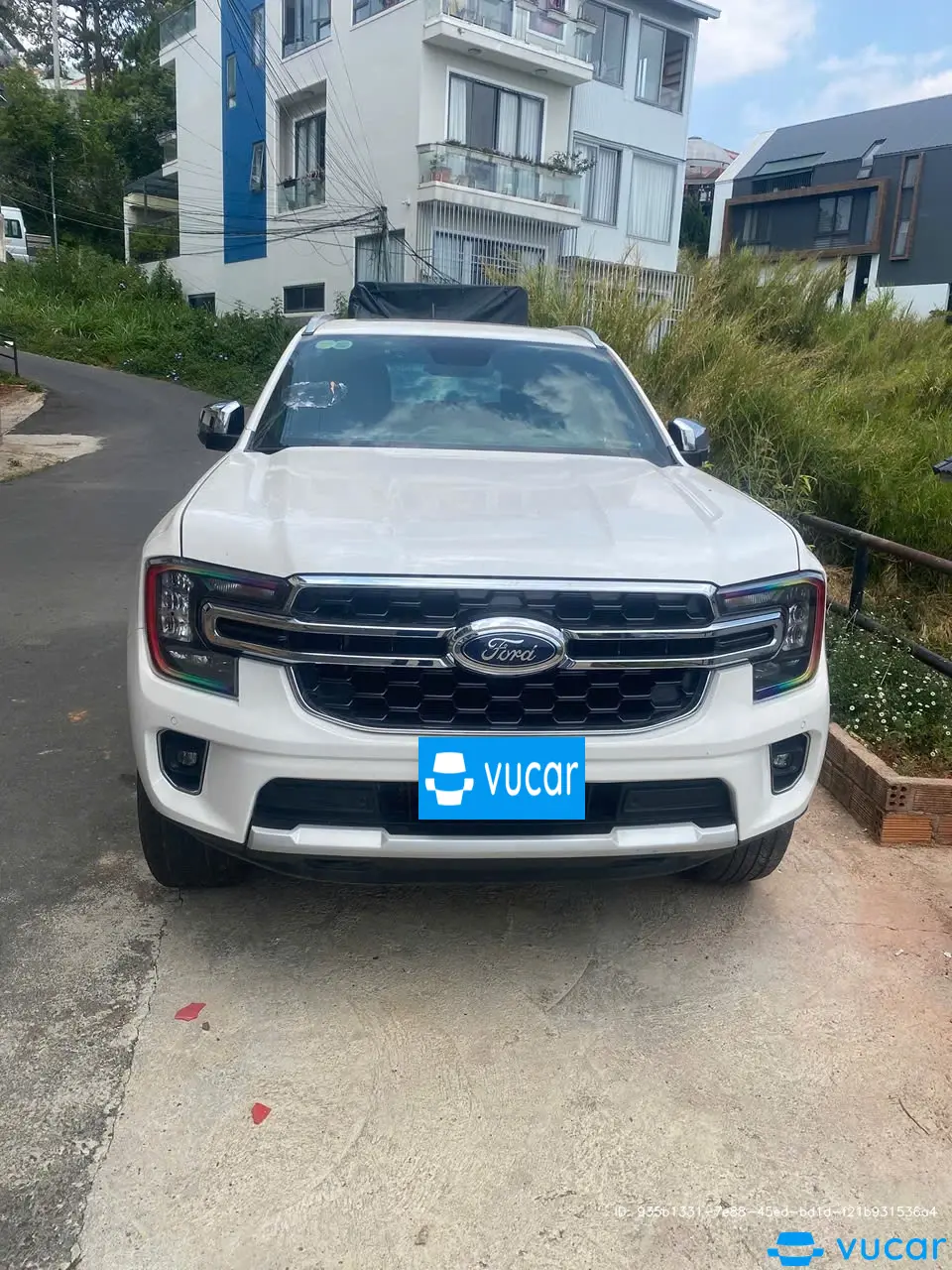 Ảnh xe Ford Everest Titanium 2.0L 4x2 AT 2022 - ảnh 1