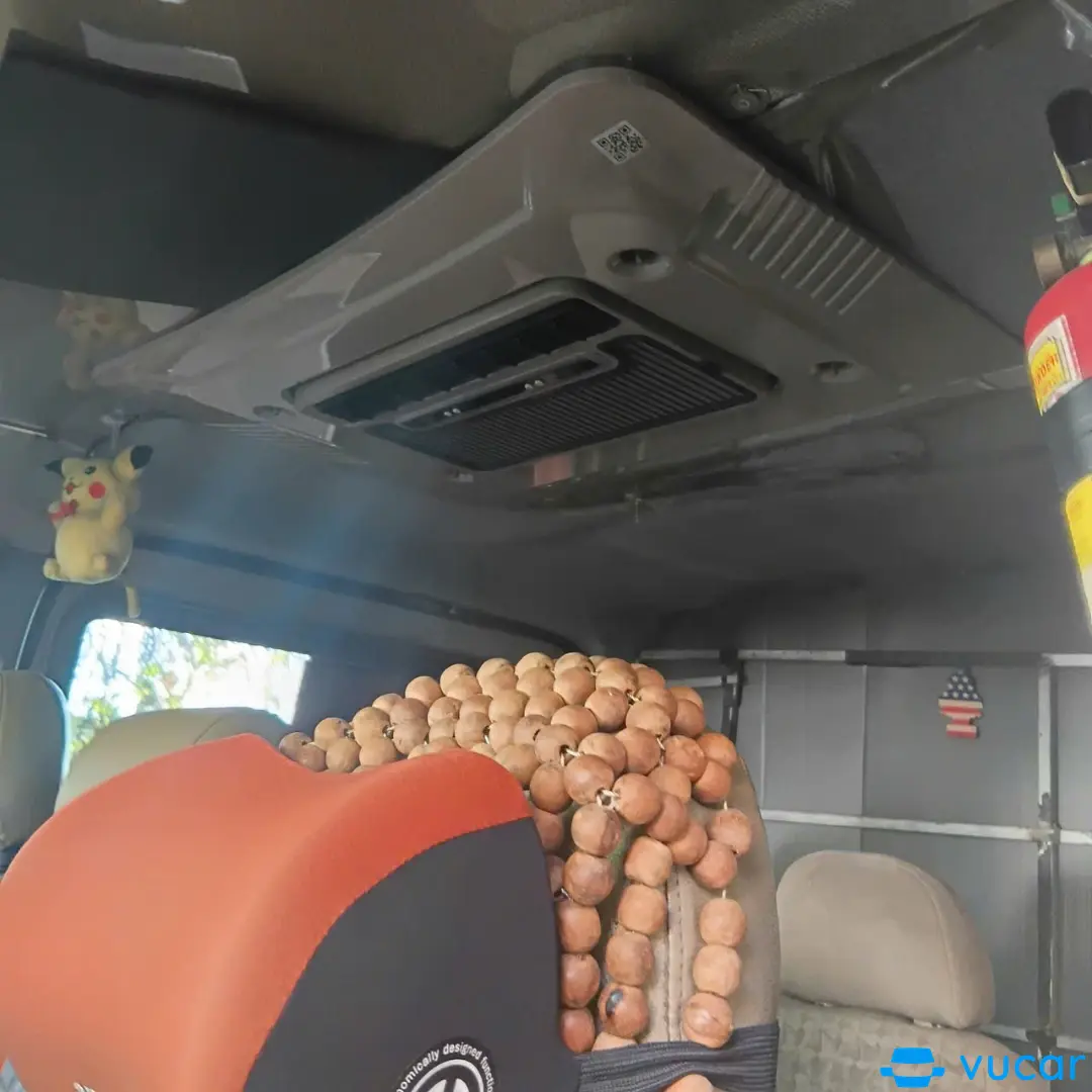 Mercedes-Benz Sprinter 2006 - Nội thất 1