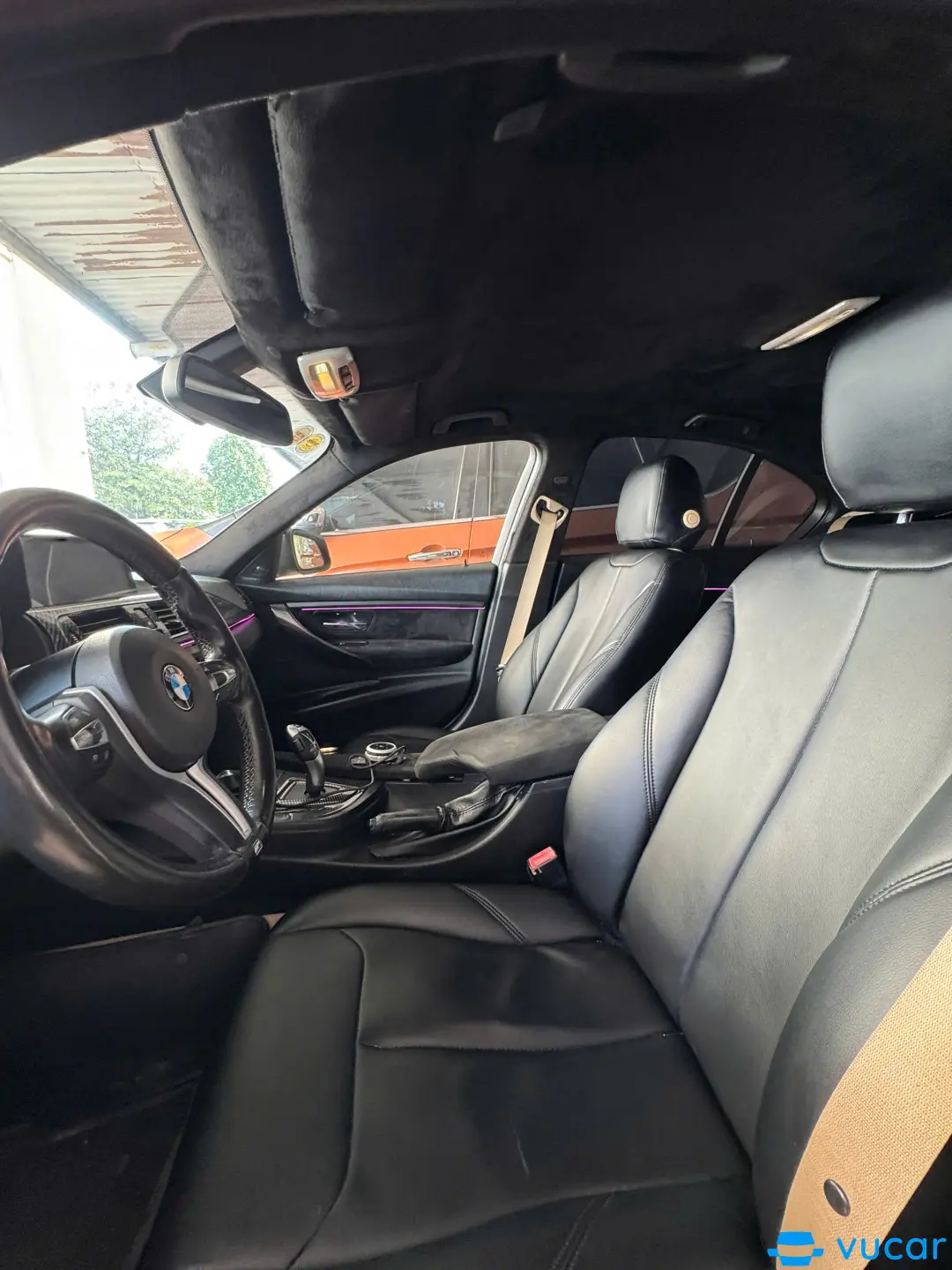 BMW 3 Series 320i 2013 - Nội thất 3