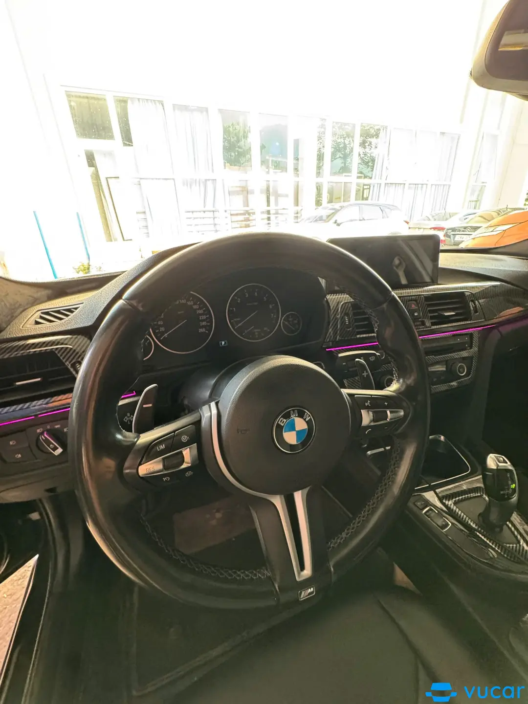 BMW 3 Series 320i 2013 - Nội thất 1