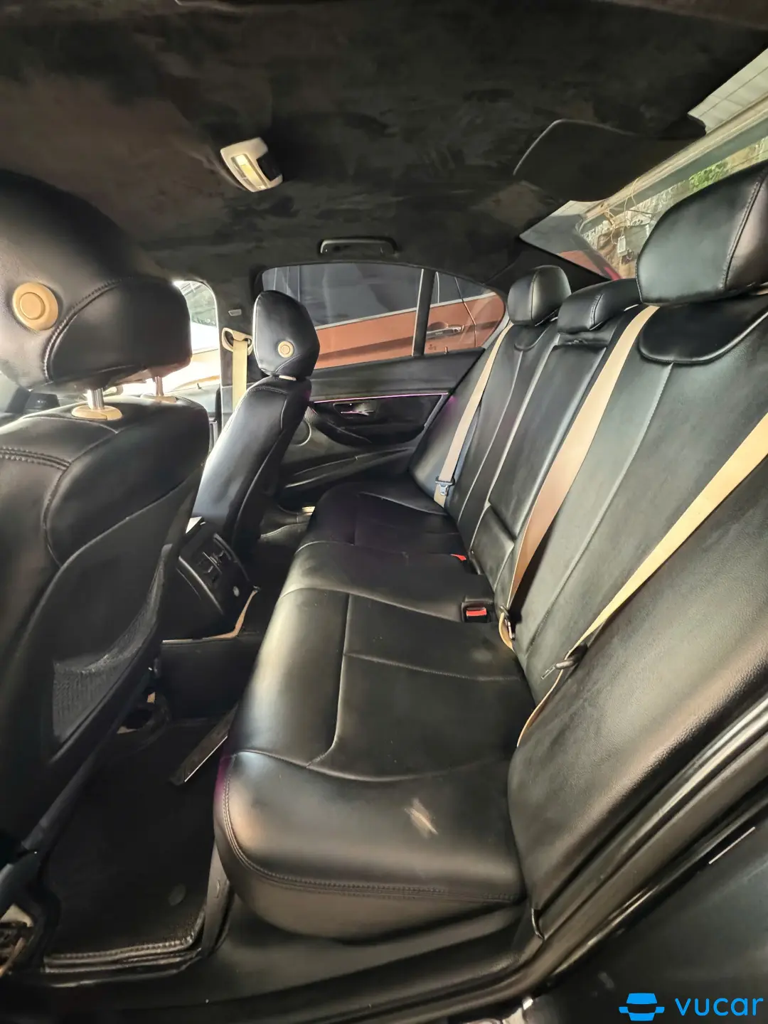 BMW 3 Series 320i 2013 - Nội thất 5