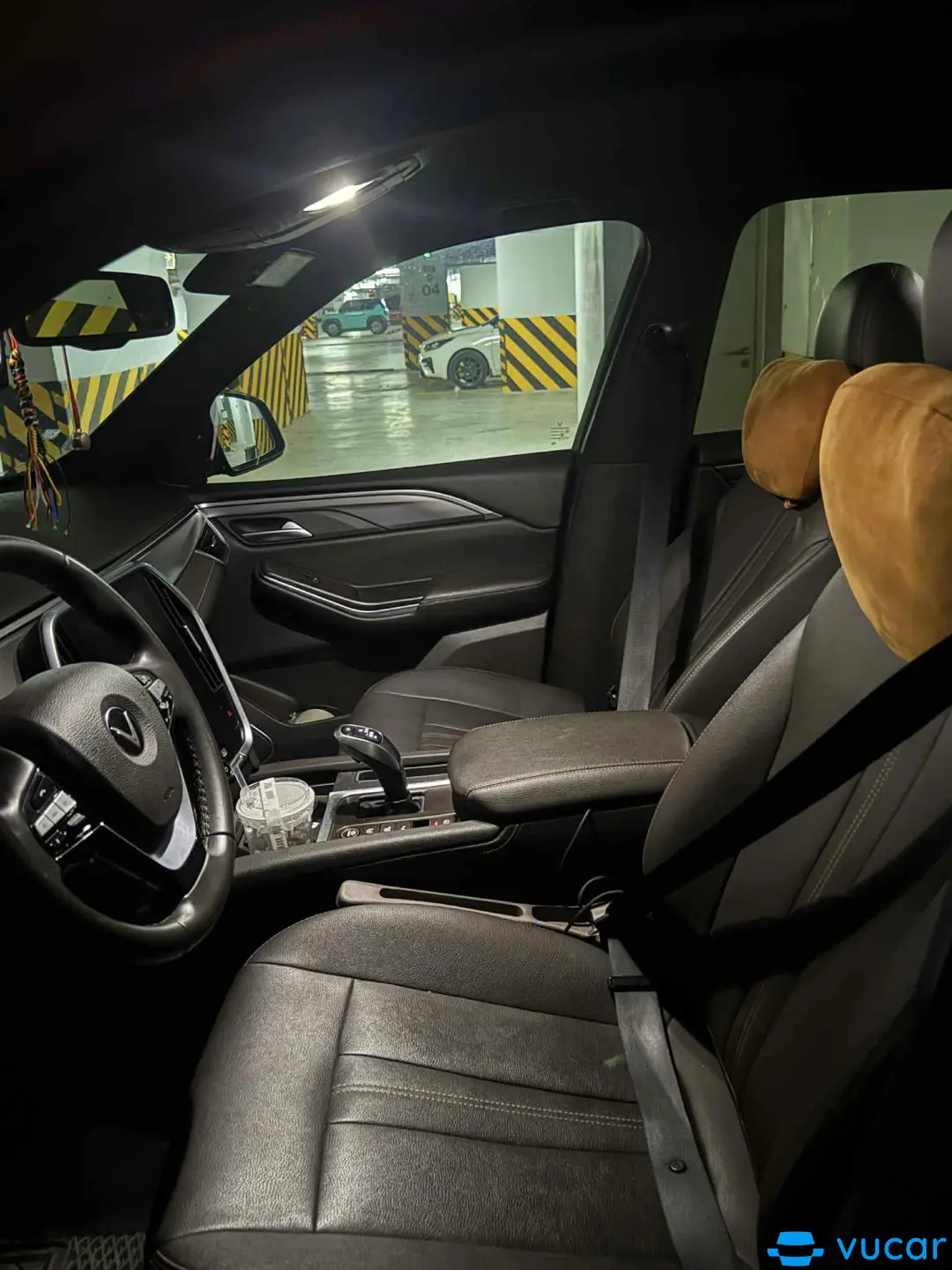 Vinfast Lux sa 2.0 Plus 2.0 AT 2021 - Nội thất 1