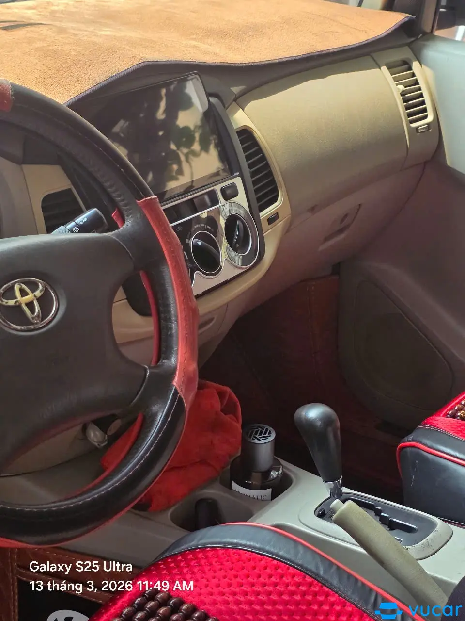 Toyota Innova V 2010 - Nội thất 1