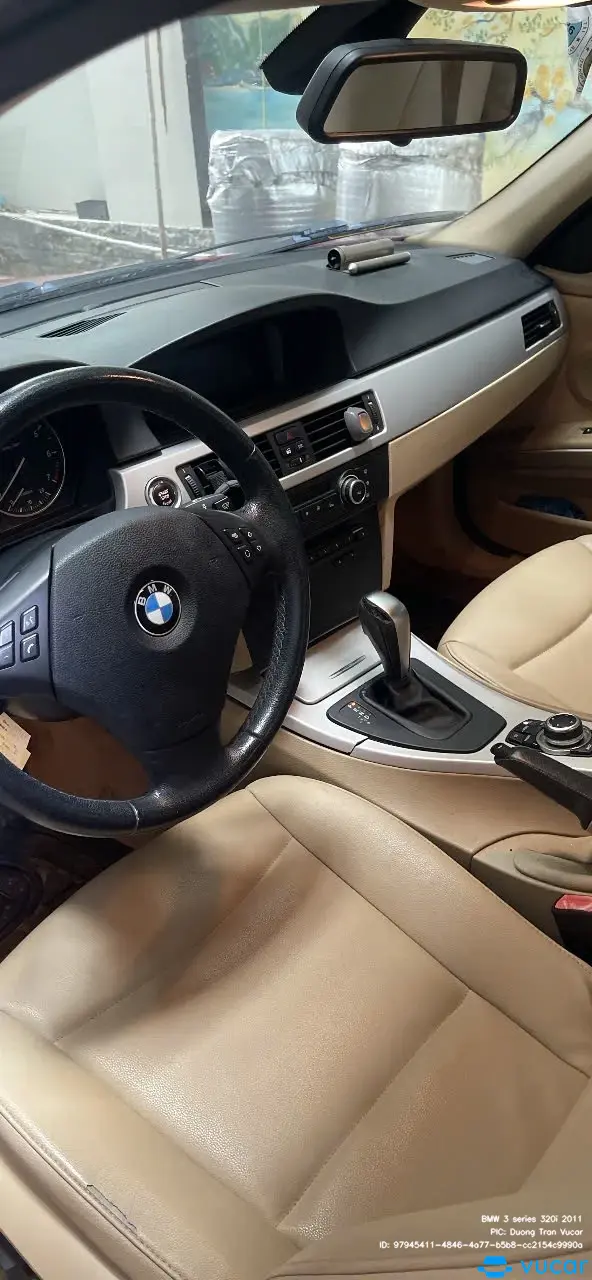 BMW 3 series 320i 2011 - Nội thất 3
