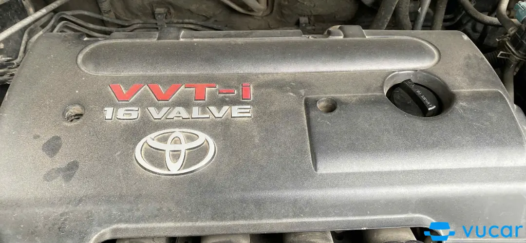 Toyota Corolla altis 1.8E AT 2010 - Khoang động cơ 1