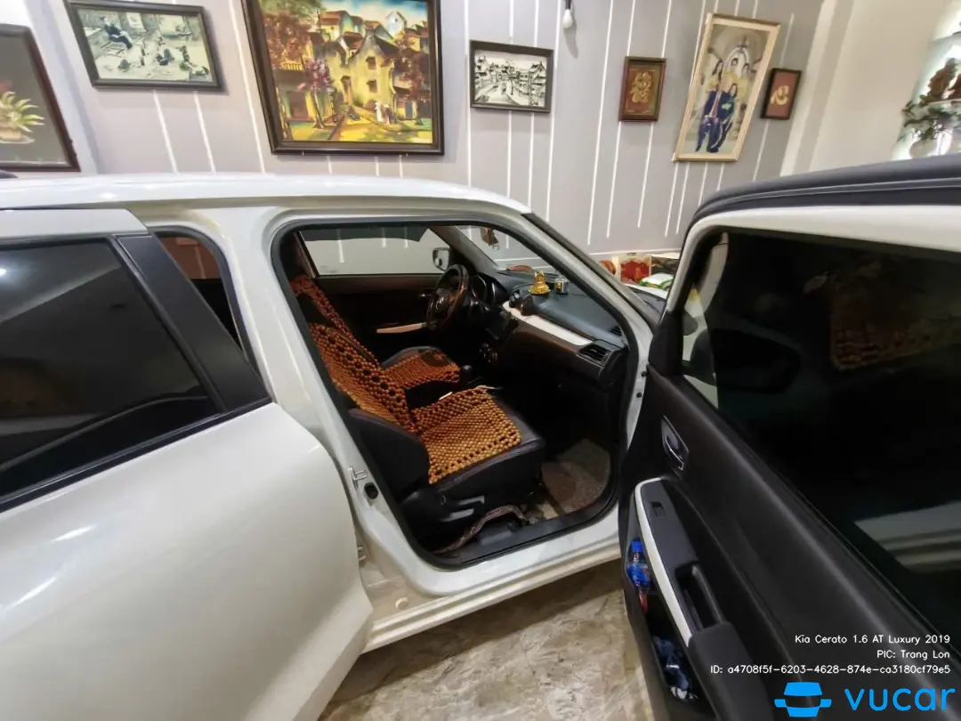 Kia Cerato 1.6 AT Luxury 2019 - Nội thất 3