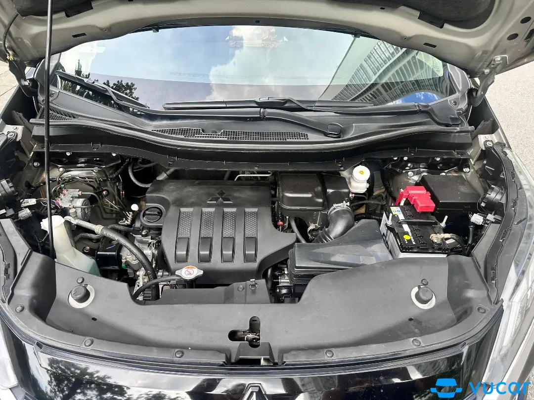 Mitsubishi Xpander 1.5 AT 2024 - Khoang động cơ 1