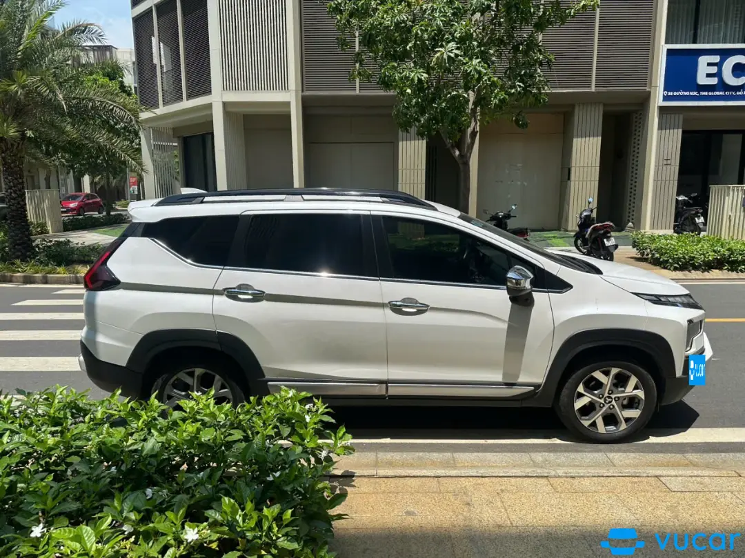 Ảnh xe Mitsubishi Xpander Cross 1.5 AT 2023 - ảnh 2