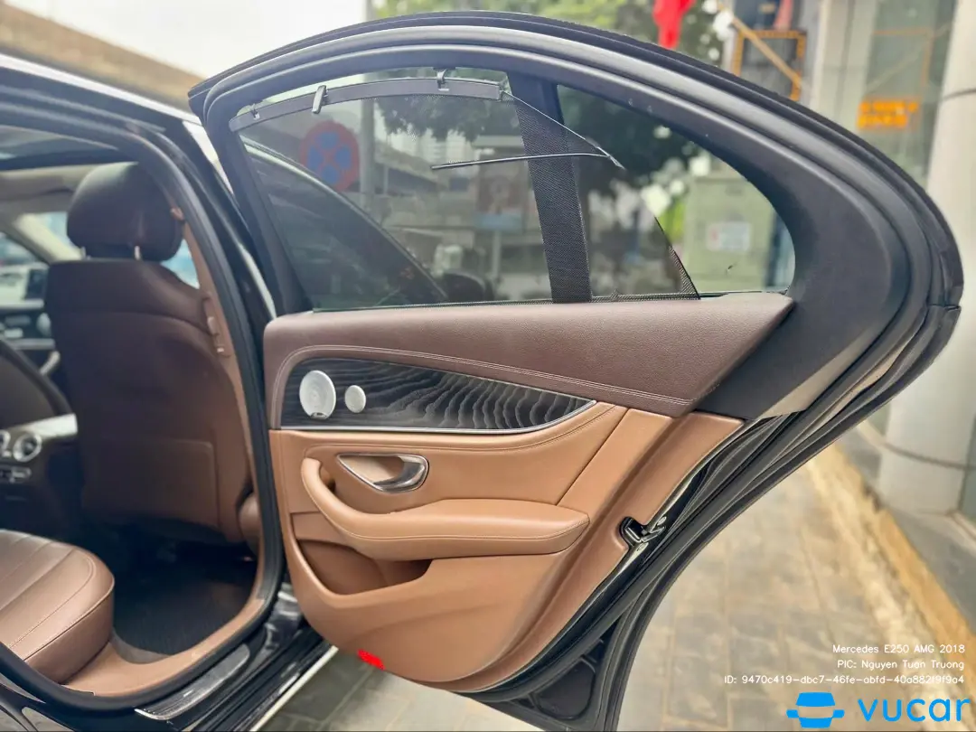 Mercedes E class E250 2018 - Nội thất 5