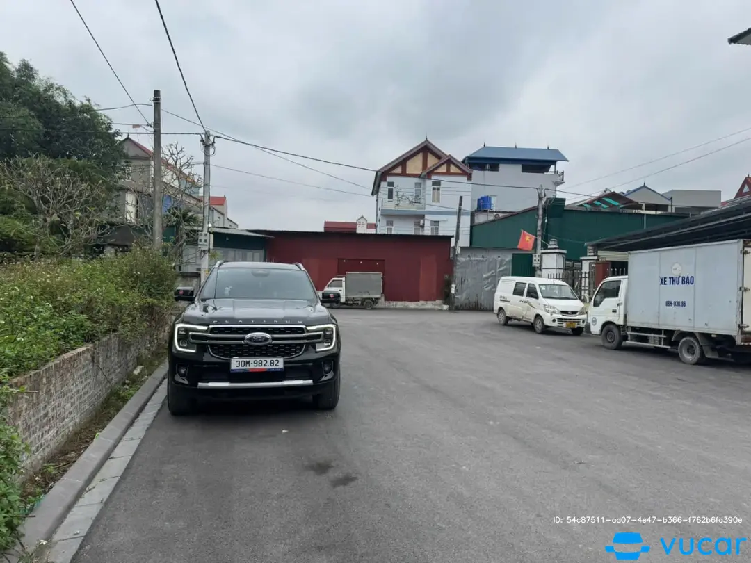 Ford Everest Platinum 2.0L 4x4 AT 2024 - Nội thất 2