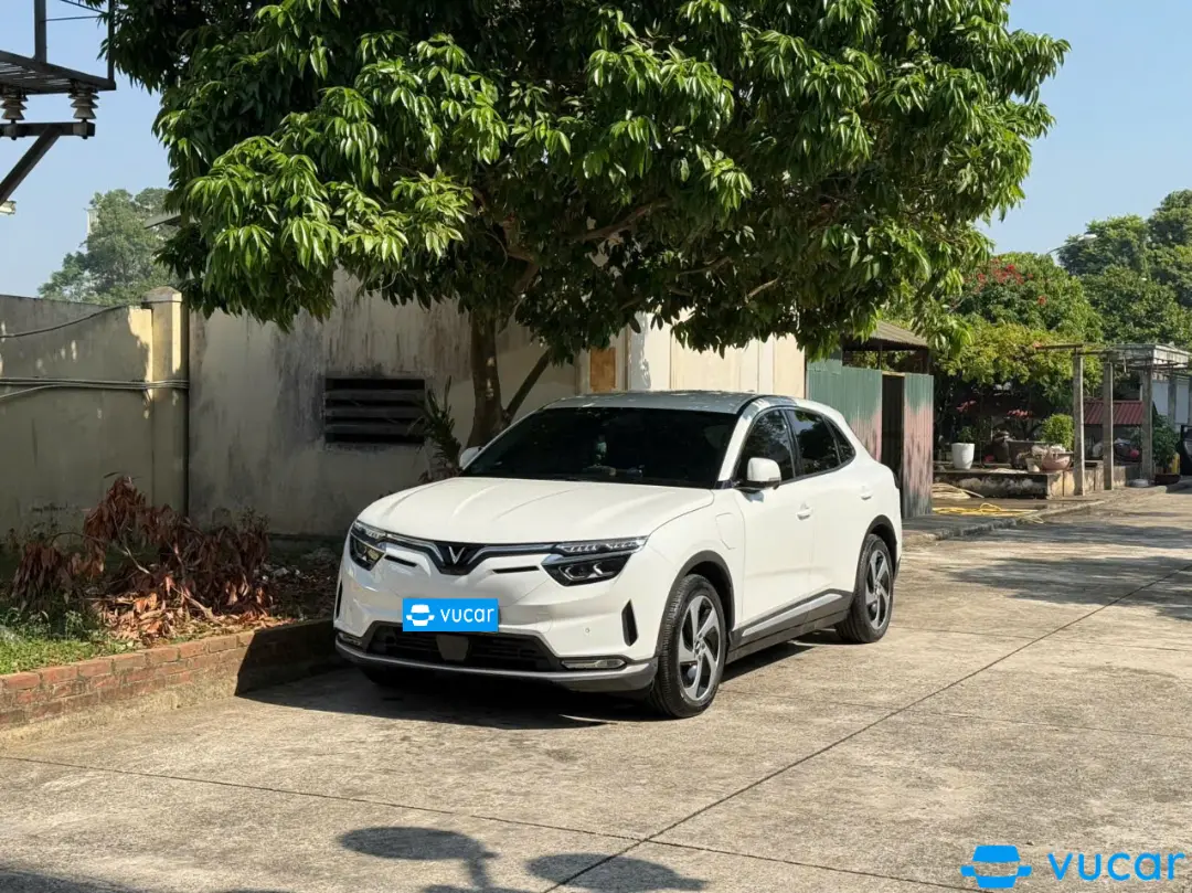 Ảnh xe Vinfast Vf8 Eco 2024
