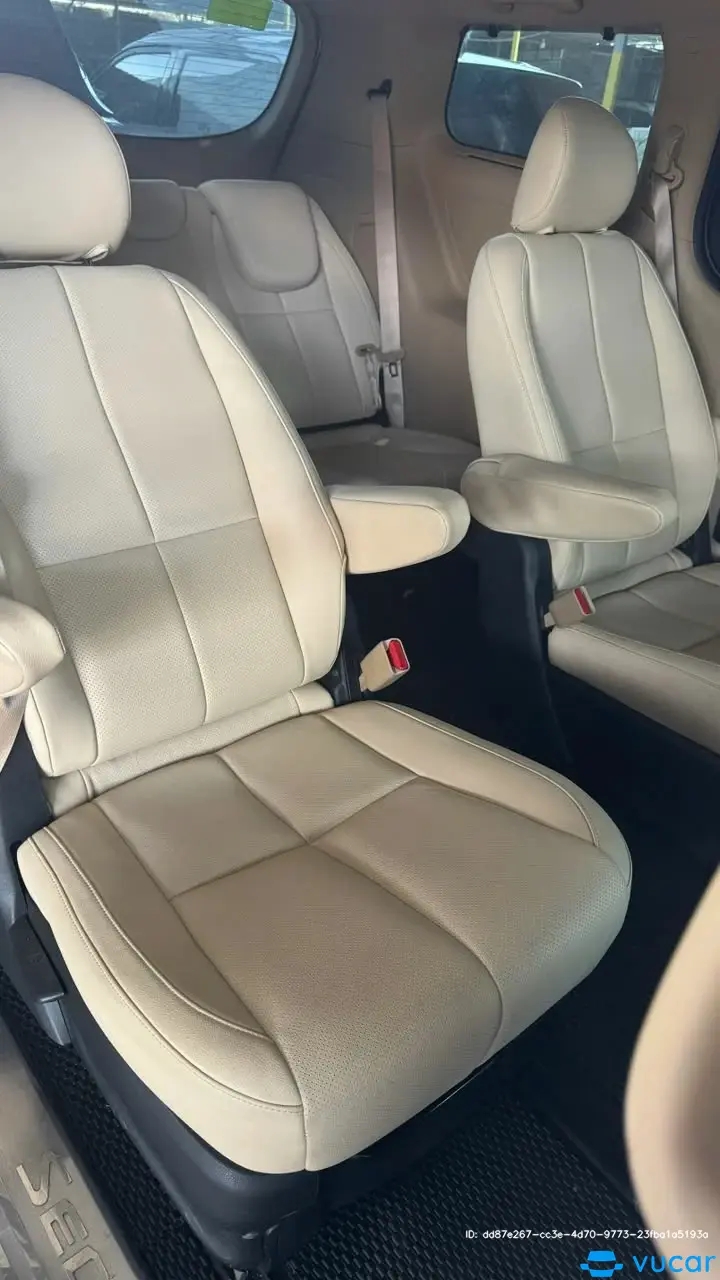Kia Sedona 2.2 DAT Luxury 2020 - Nội thất 2