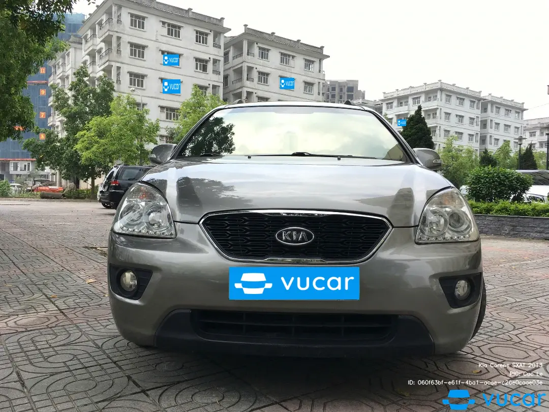 Kia Carens SXAT 2013