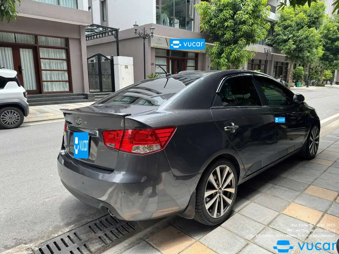 Kia Forte S 1.6 AT 2013 - Ngoại thất 4