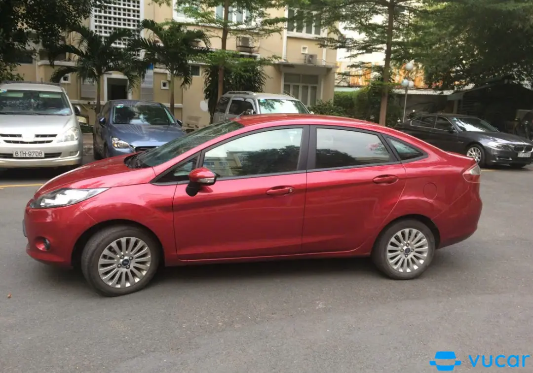 Ford Fiesta AT 2013 - Ngoại thất 4