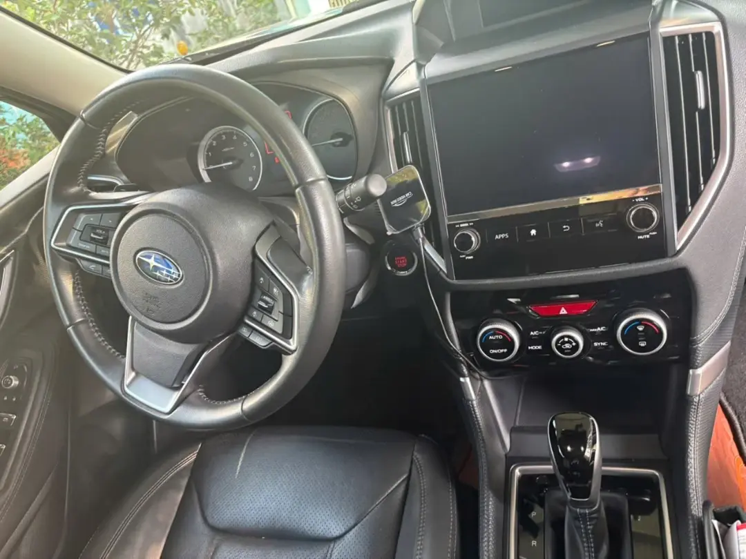 Subaru Forester 2.0i-L EyeSight 2023 - Nội thất 4