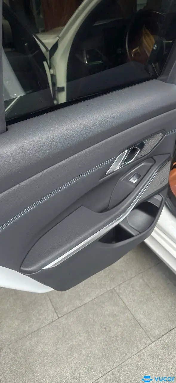 bmw 3 series 330i M Sport 2023  - Nội thất 4