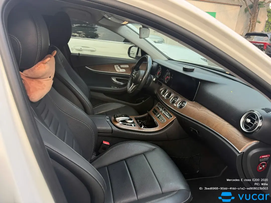 Mercedes E class E200 2020 - Nội thất 3