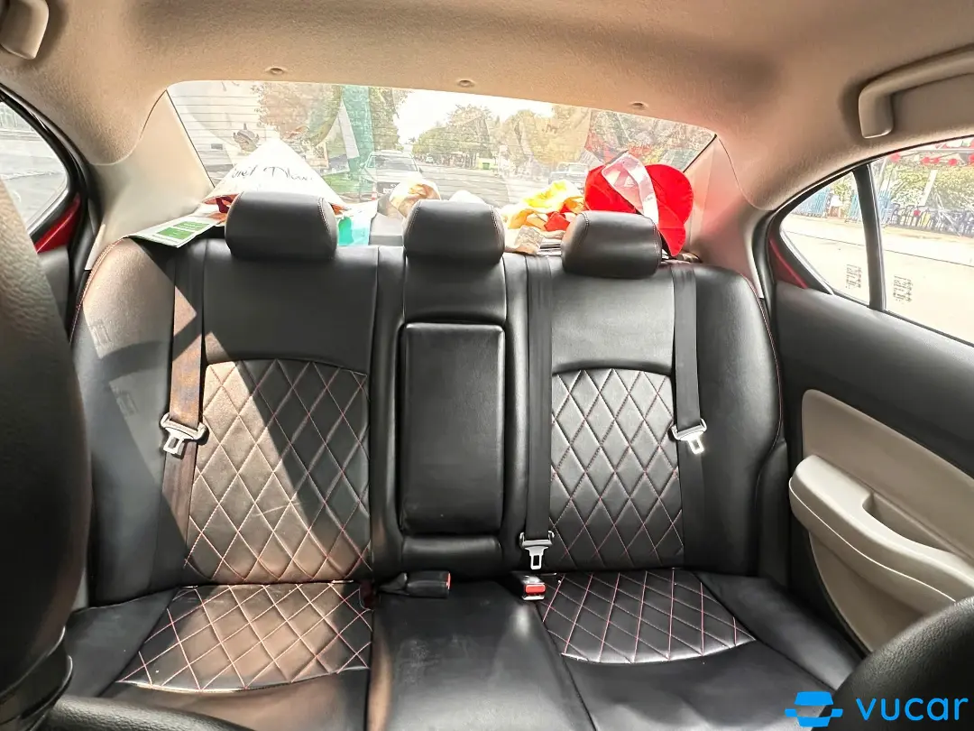 Mitsubishi Attrage 1.2 CVT 2016 - Nội thất 4