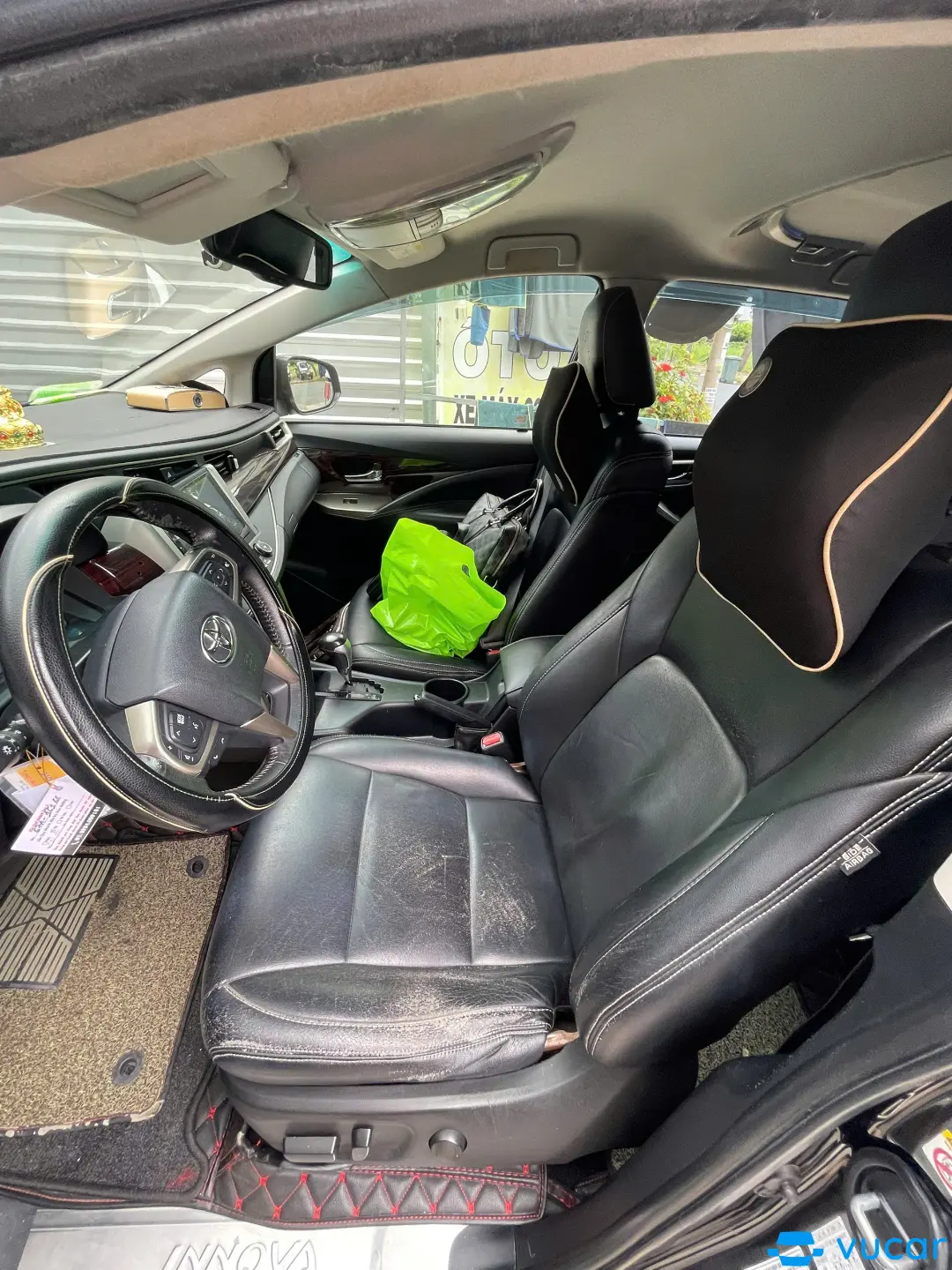 Toyota Innova Venture 2018  - Nội thất 1
