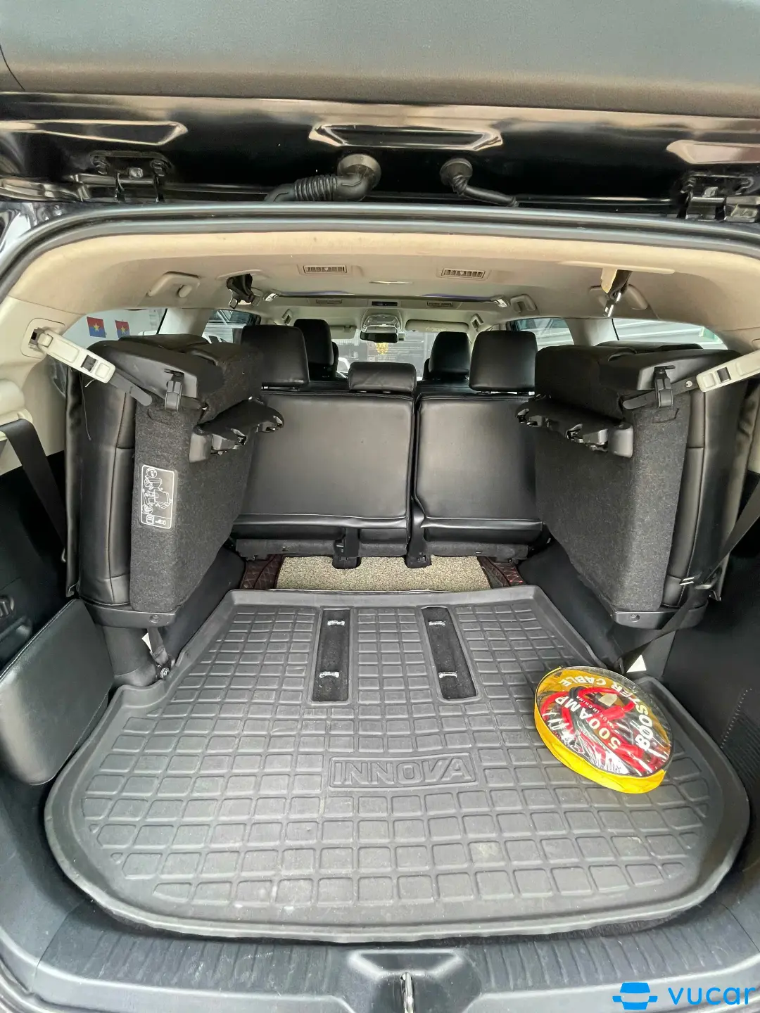 Toyota Innova Venture 2018  - Nội thất 3