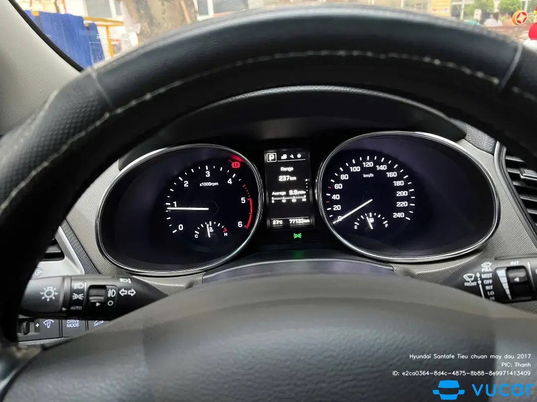 Hyundai Santafe Tiêu chuẩn máy dầu 2017 - Nội thất 2
