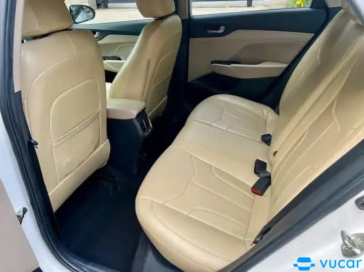 Hyundai Accent 1.4 MT Base 2019 - Nội thất 9