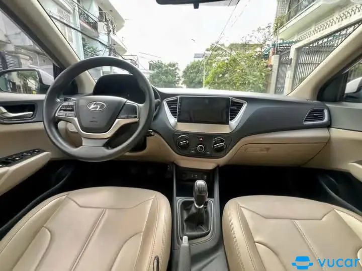 Hyundai Accent 1.4 MT Base 2019 - Nội thất 12
